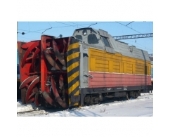 Путеочиститель с манипулятором для погрузочно-разгрузочных работ